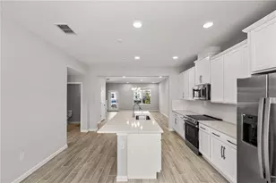 1363 Mount Royal Dr, Saint Cloud, FL 34771 - Photo 9