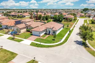 376 Villa Sorrento Cir, Haines City, FL 33844 - Photo 49