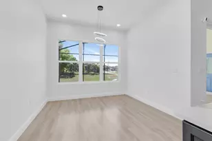 376 Villa Sorrento Cir, Haines City, FL 33844 - Photo 11