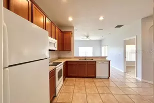 697 Hacienda Cir, Kissimmee, FL 34741 - Photo 3