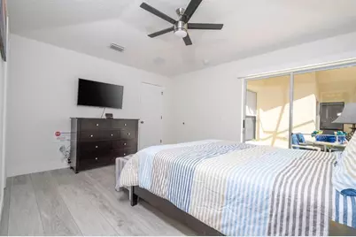 2673 Emerald Island Boulevard, Kissimmee, FL 34747 - Photo 9