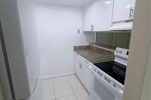 925 W Oak Ridge Rd, Orlando, FL 32809 - Photo 3