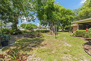 610 Cypress Ct, Saint Cloud, FL 34769 - Photo 27