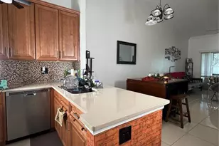 36 Lakepointe Cir, Kissimmee, FL 34743 - Photo 7