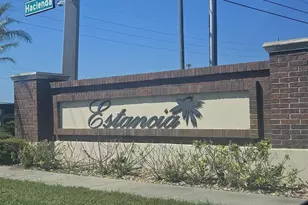 1917 Estancia Cir, Kissimmee, FL 34741 - Photo 3