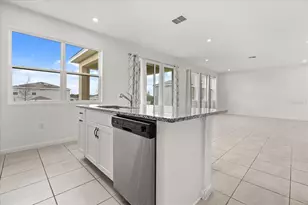 1051 Lakeshore Breeze Pl, Kissimmee, FL 34747 - Photo 5