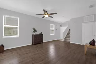 1453 Royal Ridge Dr, Davenport, FL 33896 - Photo 5