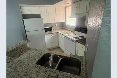 4548 Commander Drive #1412, Orlando, FL 32822 - Photo 5