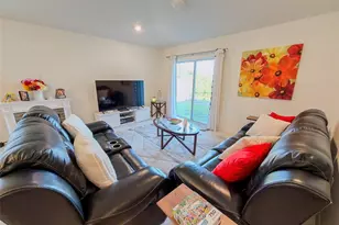 334 Preserve Pointe Blvd, Davenport, FL 33837 - Photo 9