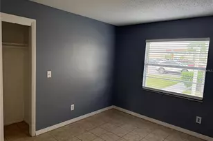 7210 N Manhattan Ave, Tampa, FL 33614 - Photo 9
