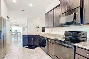 818 Landmark Hls Dr, Haines City, FL 33844 - Photo 23