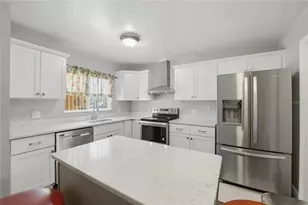 675 Basingstoke Ct, Poinciana, FL 34758 - Photo 15