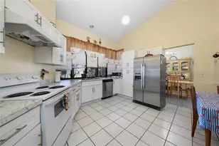 307 Colony Ct, Kissimmee, FL 34758 - Photo 9