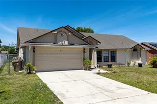 307 Colony Ct, Kissimmee, FL 34758 - Photo 3