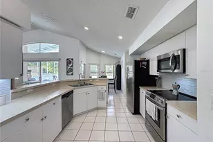 566 Montana Ave, Davenport, FL 33897 - Photo 5