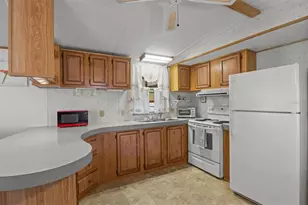 132 Orangewood Dr, Lake Wales, FL 33898 - Photo 9