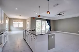 16760 Meadows St, Clermont, FL 34714 - Photo 5