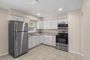 731 30th St NW, Winter Haven, FL 33881 - Photo 9