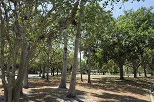 5210 Dr Martin Luther King Jr St N St, Saint Petersburg, FL 33703 - Photo 17