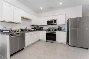 381 Grand Pne Ln, Saint Cloud, FL 34771 - Photo 3