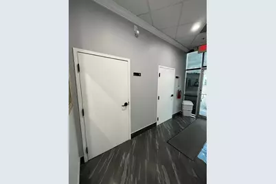 7901 Kingspointe Parkway 19 # Office 4, Orlando, FL 32819 - Photo 5