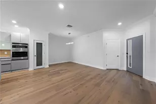 1935 Greenbriar Ter, Davenport, FL 33837 - Photo 11
