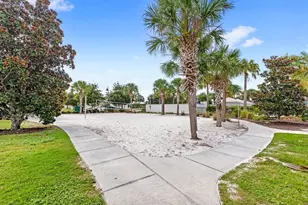 2015 Majorca Dr, Kissimmee, FL 34747 - Photo 29