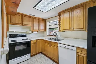 5873 Camellia Dr, Orlando, FL 32807 - Photo 7
