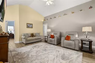 207 Elberton Dr, Davenport, FL 33897 - Photo 5