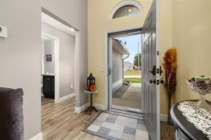 207 Elberton Dr, Davenport, FL 33897 - Photo 3