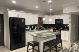 3201 River Grove Dr, Tampa, FL 33610 - Photo 21