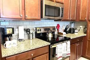 313 Captiva Dr, Davenport, FL 33896 - Photo 5
