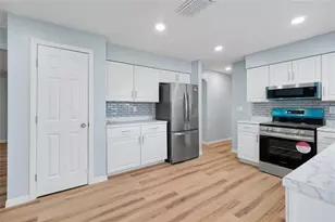 825 NW Ave Y Ave NW, Winter Haven, FL 33881 - Photo 15