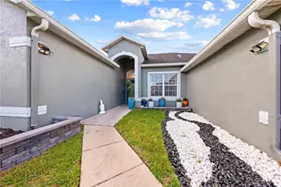 442 Tamarind Parke Ln, Kissimmee, FL 34758 - Photo 3