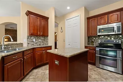3759 Eagle Isle Circle, Kissimmee, FL 34746 - Photo 9