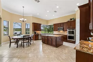 844 San Raphael St, Poinciana, FL 34759 - Photo 13