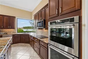 844 San Raphael St, Poinciana, FL 34759 - Photo 19