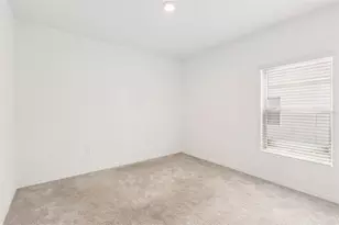 33857 Sky Blossom Cir, Leesburg, FL 34788 - Photo 19