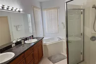 1040 Orista Dr, Davenport, FL 33897 - Photo 9