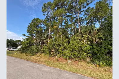 556 Burlington Avenue NE, Palm Bay, FL 32907 - Photo 3