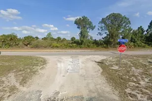 912 McArthur Ct, Lehigh Acres, FL 33974 - Photo 1