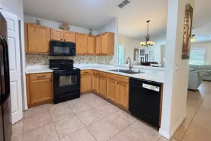 537 Grand Canal Dr, Poinciana, FL 34759 - Photo 9