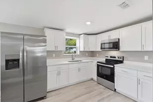 13 E 8th St, Frostproof, FL 33843 - Photo 11