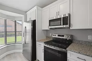 2422 King Oak Ct, Saint Cloud, FL 34769 - Photo 17