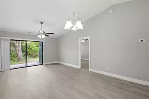 2422 King Oak Ct, Saint Cloud, FL 34769 - Photo 7