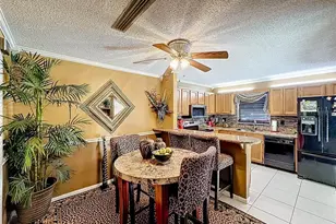 1458 N Lawnwood Cir, Fort Pierce, FL 34950 - Photo 13