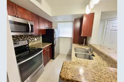 5152 Conroy Road #17, Orlando, FL 32811 - Photo 9