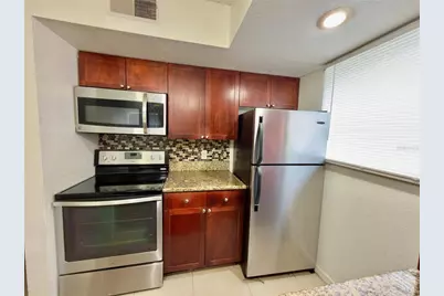 5152 Conroy Road #17, Orlando, FL 32811 - Photo 11