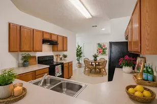 433 Sunset View Dr, Davenport, FL 33837 - Photo 9