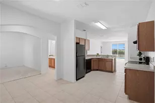 433 Sunset View Dr, Davenport, FL 33837 - Photo 3